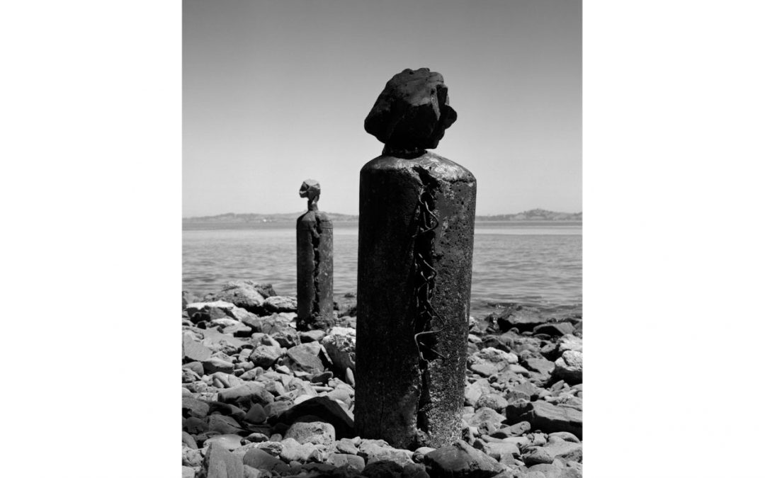 Two Figures 2002